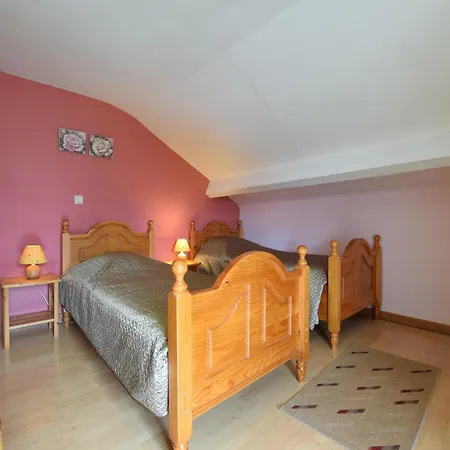 Old Carefully Restored In A Peaceful , Cleaning Included *