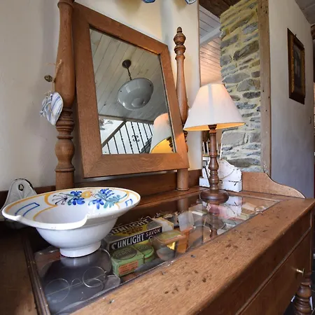 Holiday home Old Carefully Restored In A Peaceful , Cleaning Included